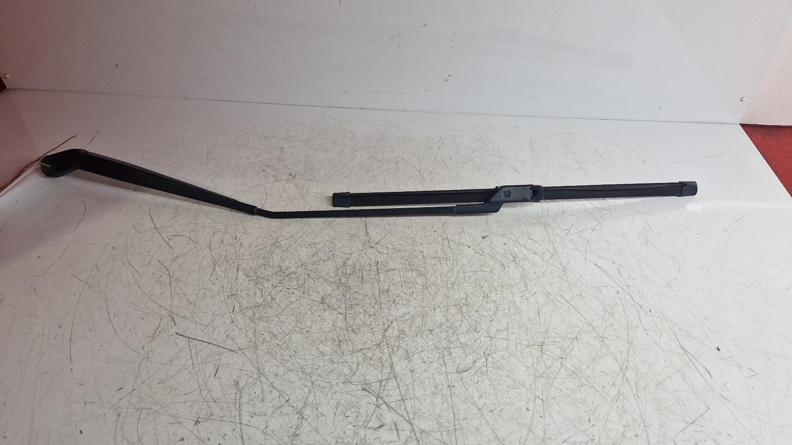 View Auto part Wiper Arm Volkswagen Polo 2005