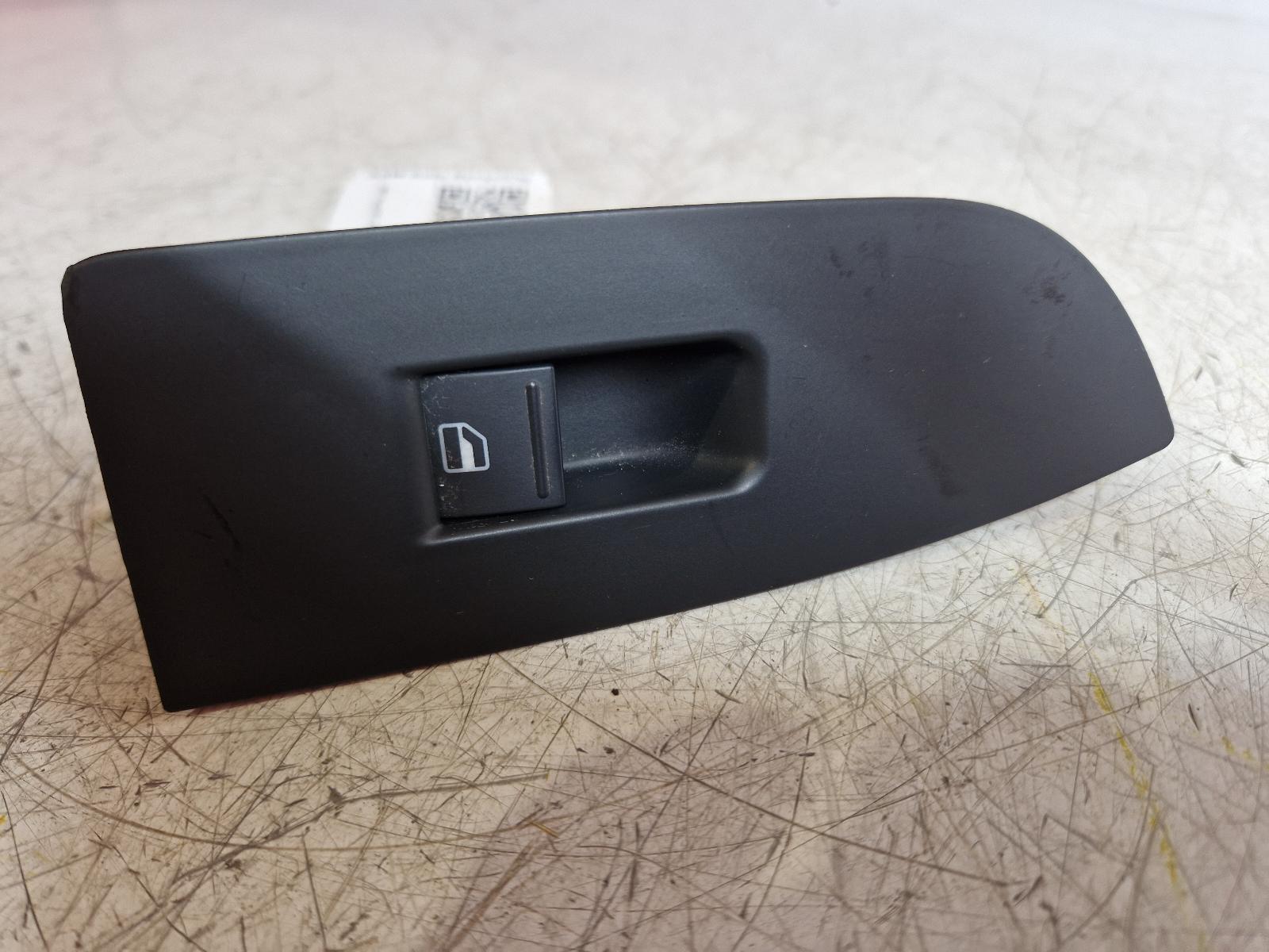View Auto part Elect. Window Switch Volkswagen Passat Cc 2016