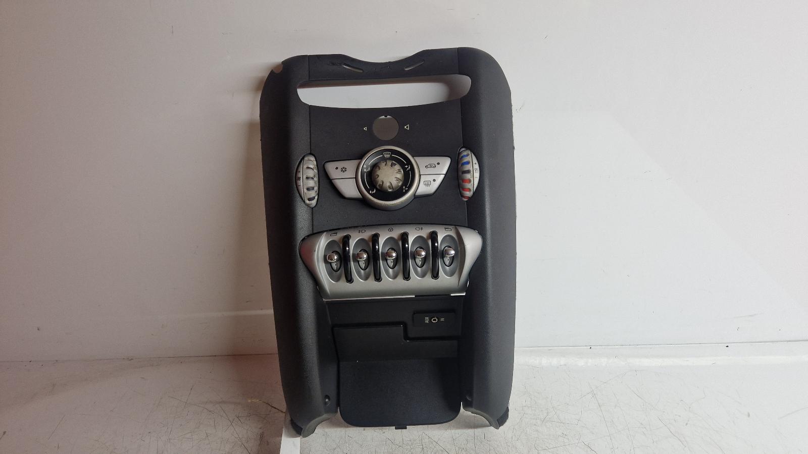 View Auto part Elect. Window Switch Mini (bmw) Mini 2007