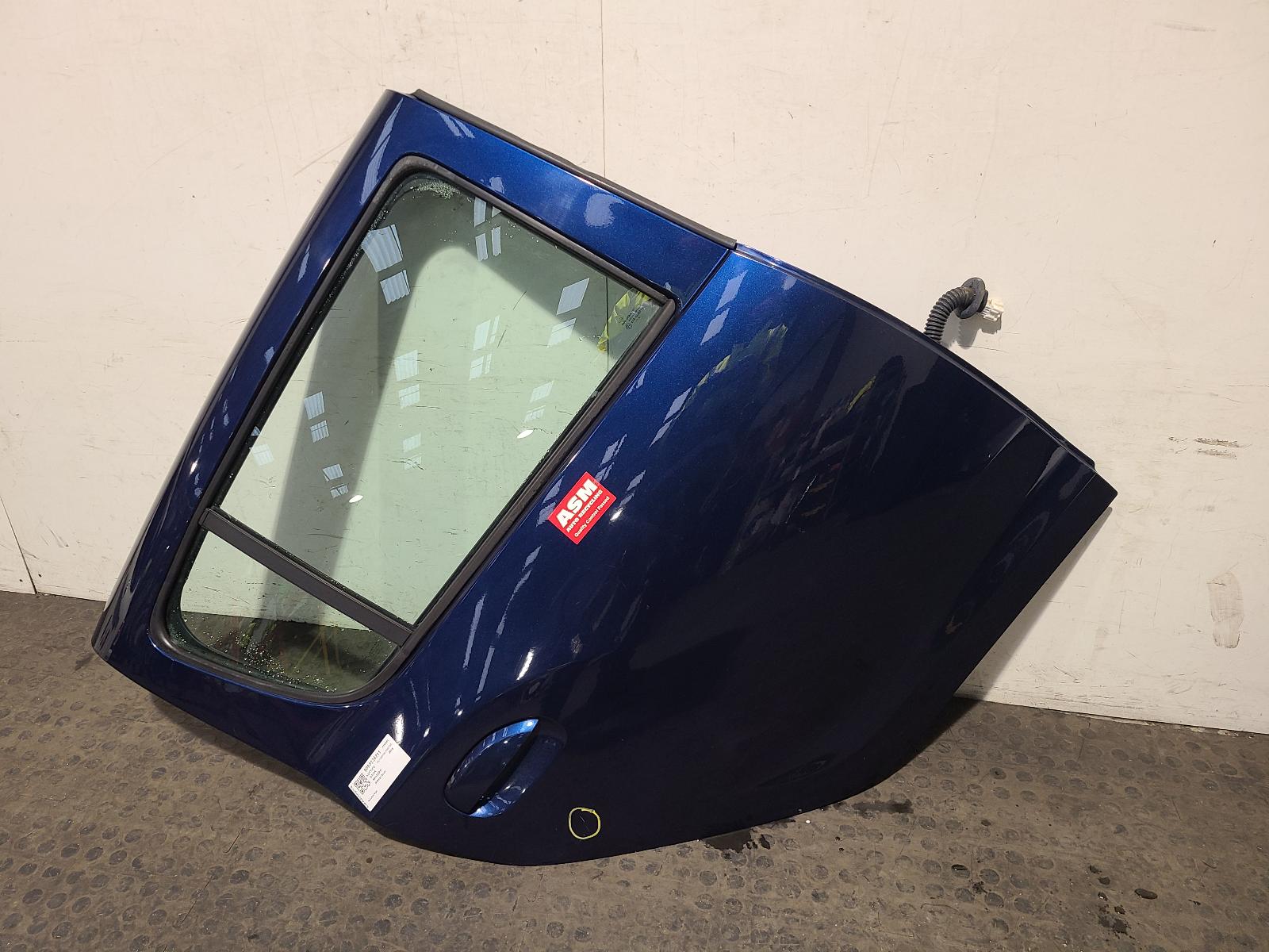 View Auto part R Rear Door Dacia Sandero 2015