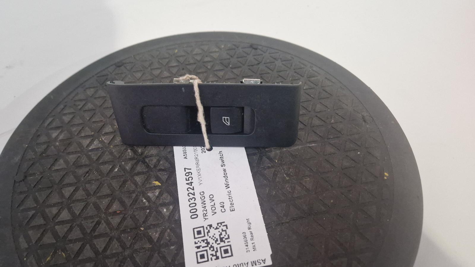 View Auto part Elect. Window Switch Volvo C40 2024