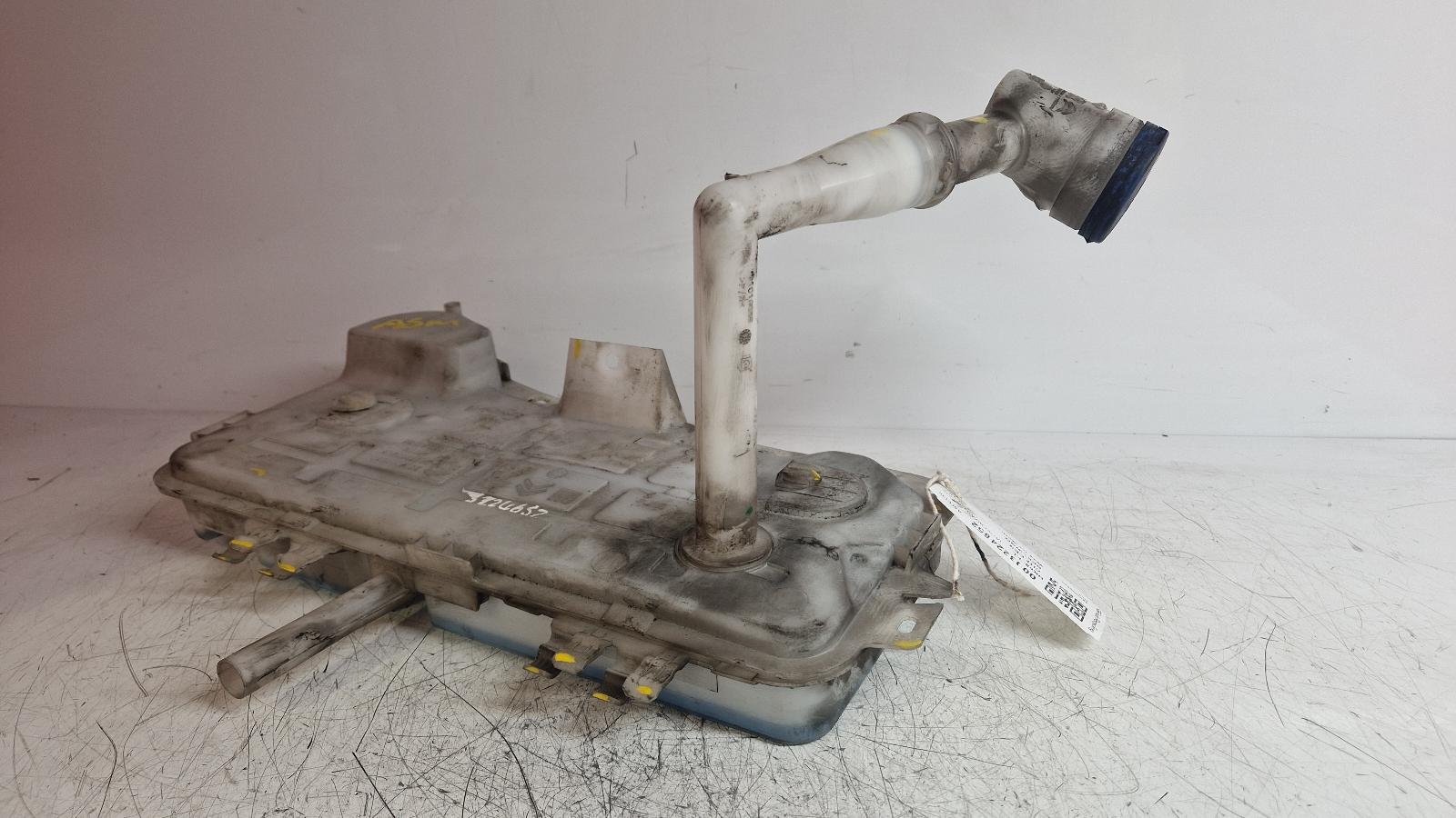 View Auto part Washer Bottle Citroen Berlingo 2019