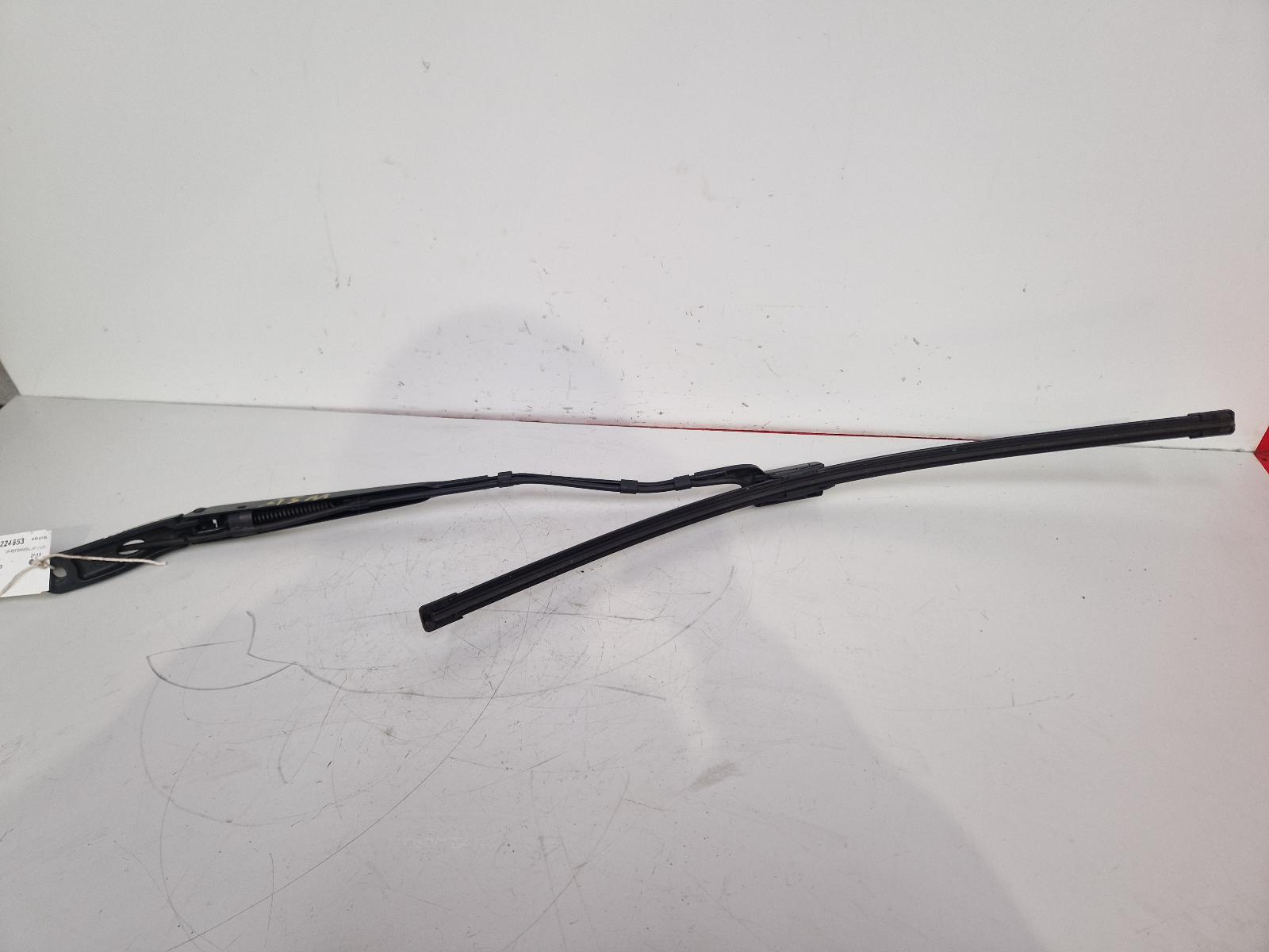 View Auto part Wiper Arm Citroen Berlingo 2019