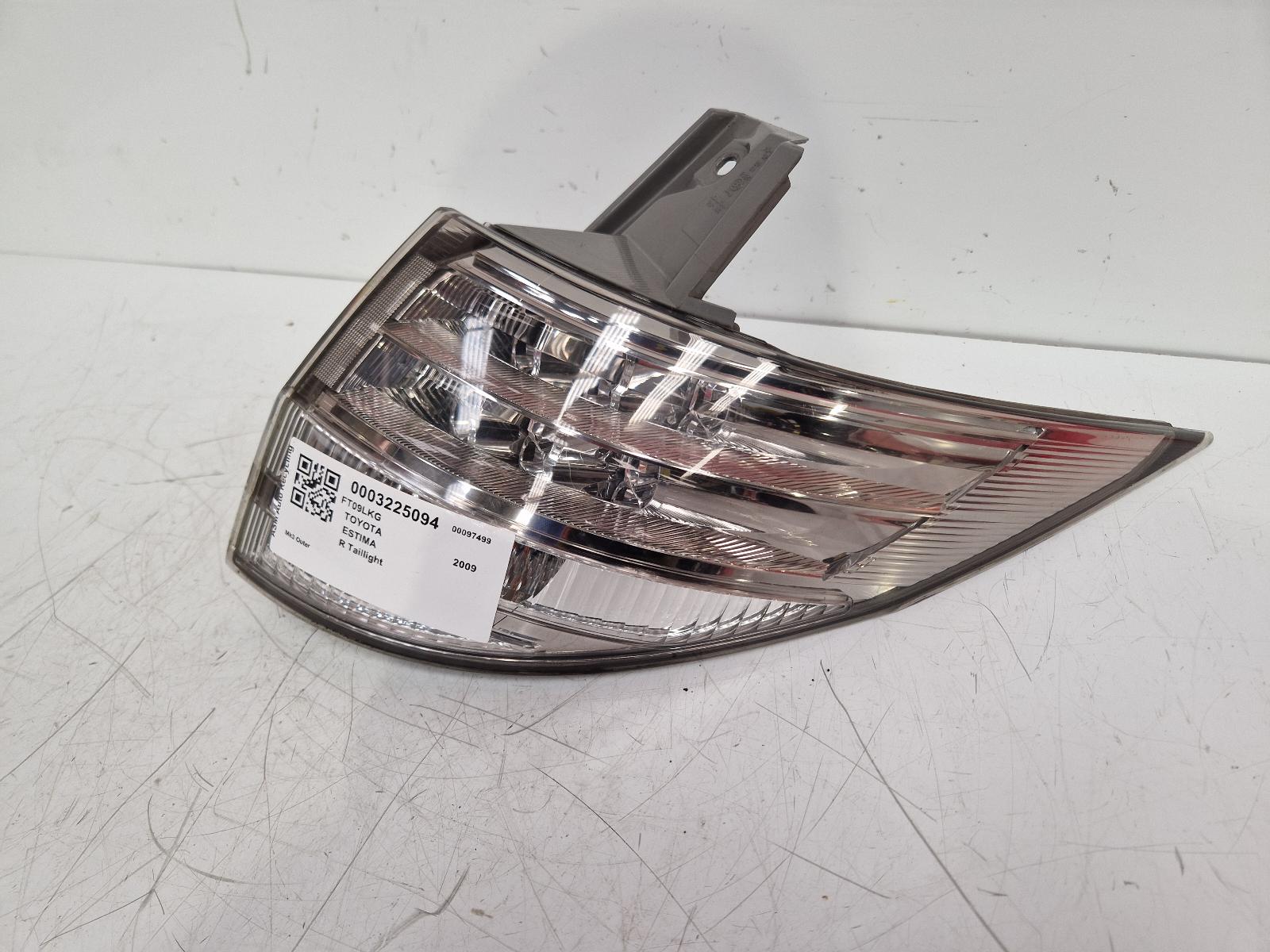 View Auto part R Taillight Toyota Estima 2009