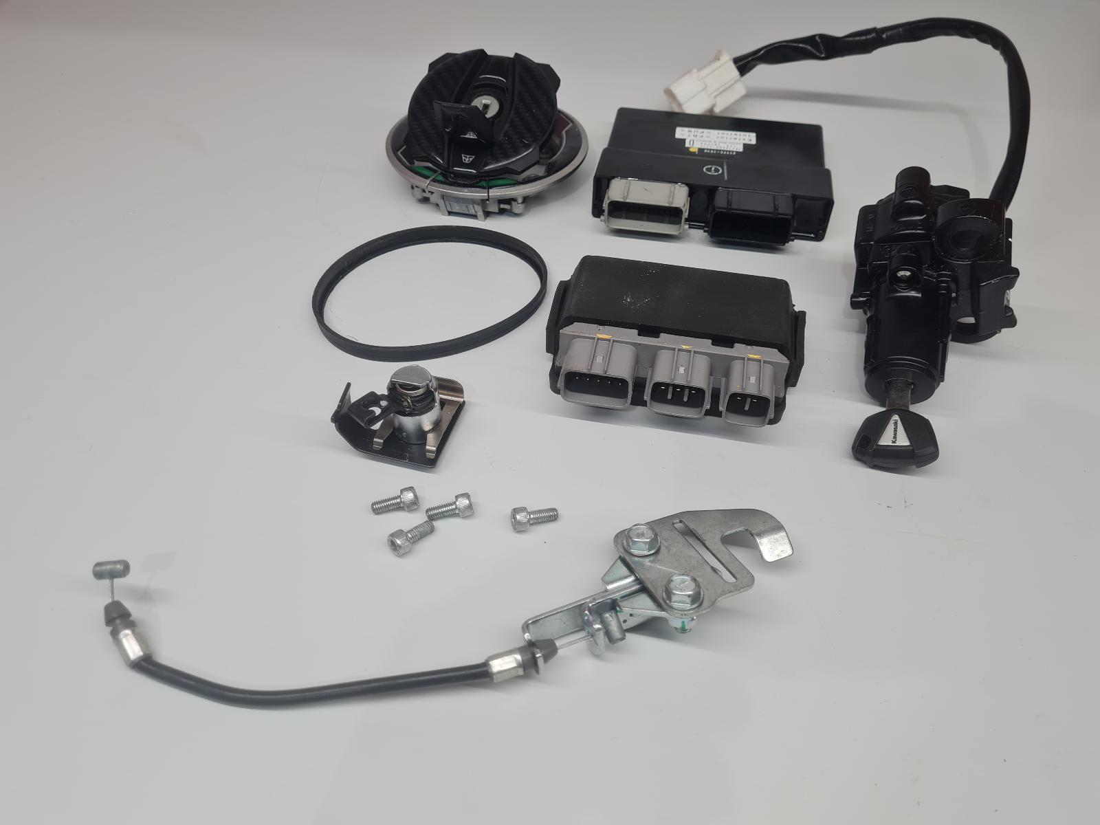 View Auto part Comp.Lock Set + Keys Kawasaki Er 650 Ssfan 2024