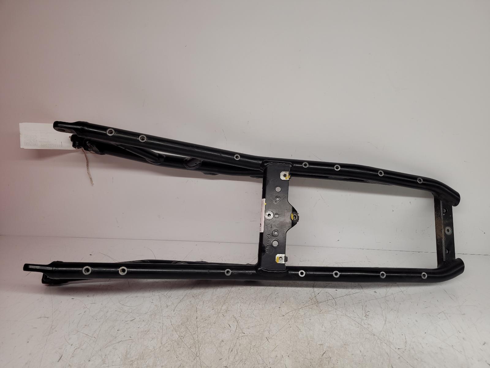 View Auto part Rear Subframe Bmw M 1000 R 2023