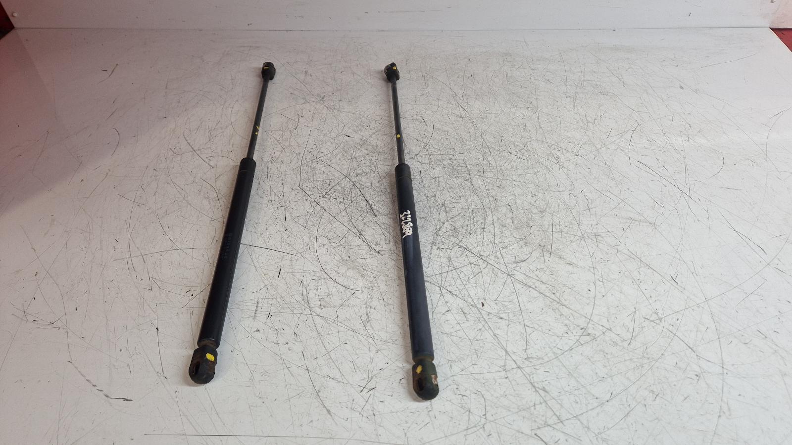 View Auto part Hatch Strut/Shock Mini (bmw) Mini 2002