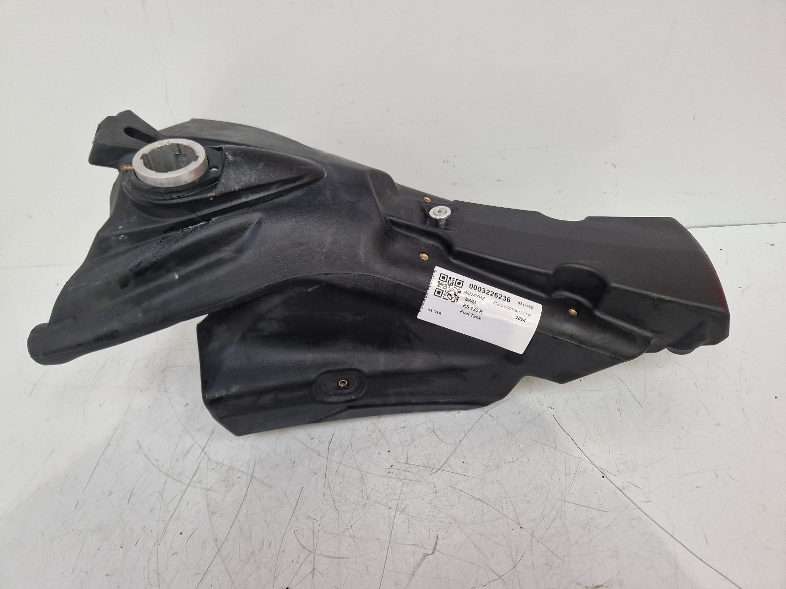 View Auto part Fuel Tank Swm Rs 125 R 2024