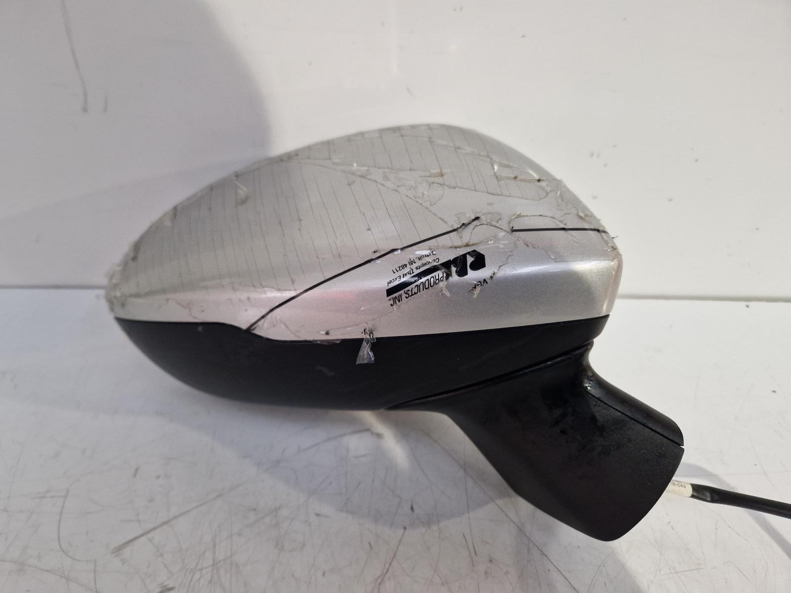 View Auto part R Door Mirror Vauxhall Astra 2016