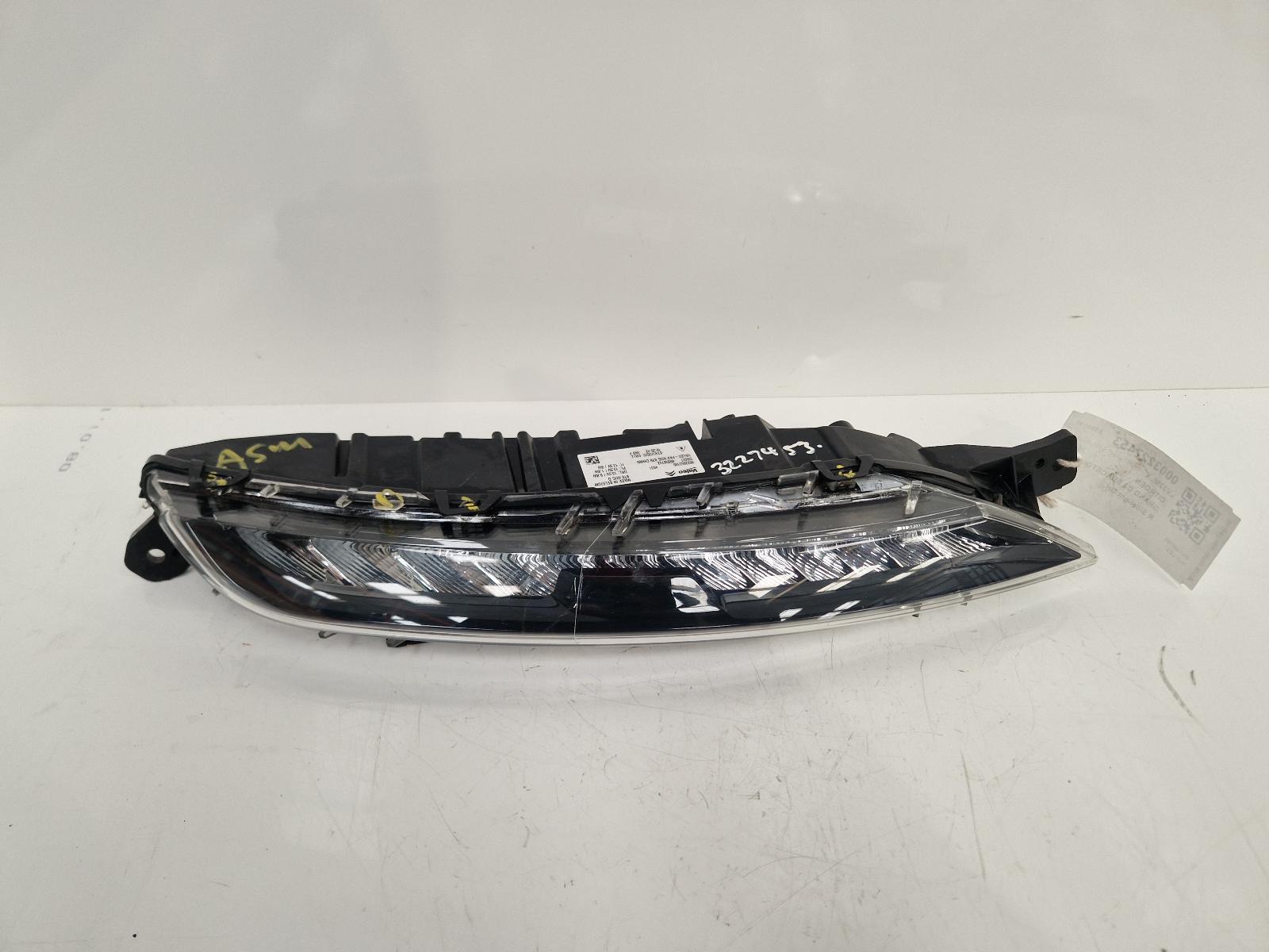 View Auto part R Sidelight/Daytime Running Light (DRL) Citroen Grand C4 Spacetourer 2022