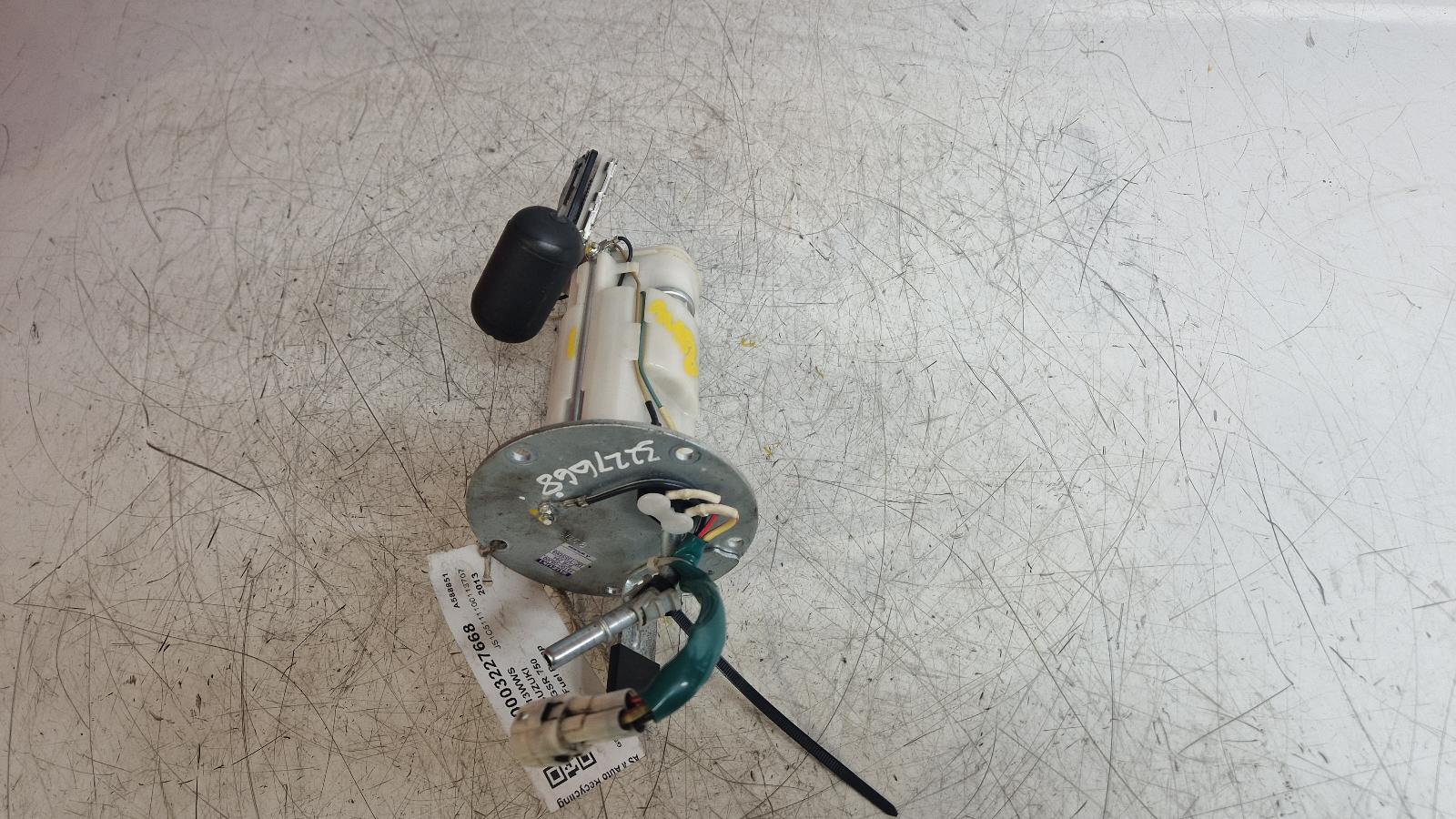 View Auto part Fuel Pump Suzuki Gsr 750 2013