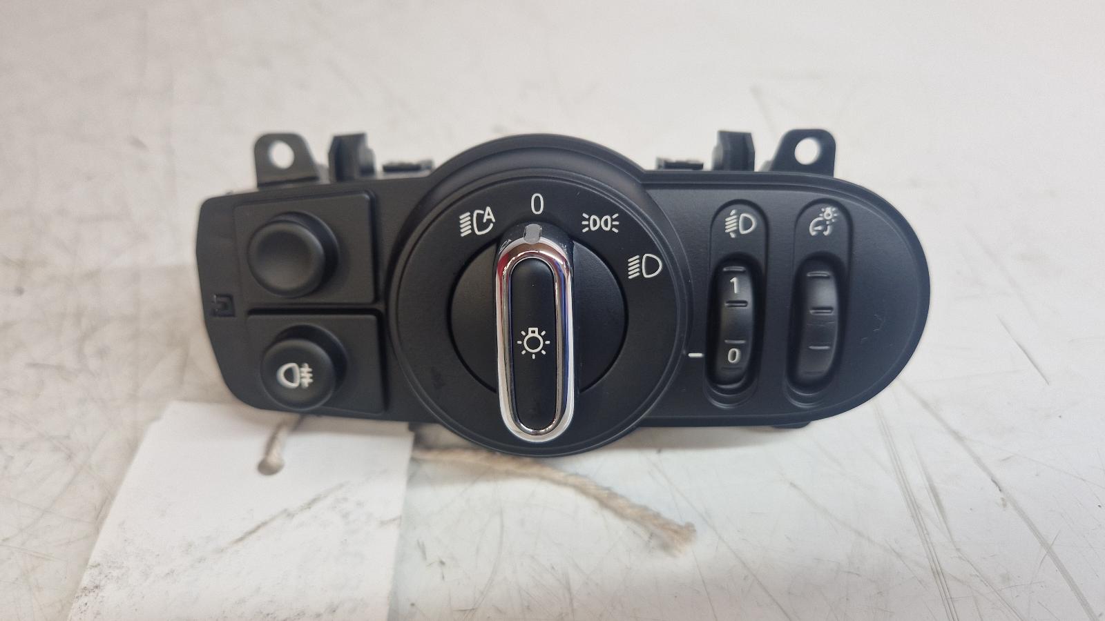 View Auto part Headlight Switch Mini (bmw) Mini 2023