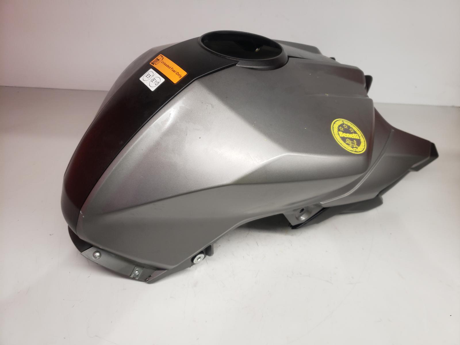 View Auto part Tank Trim Benelli Bn 125 2023