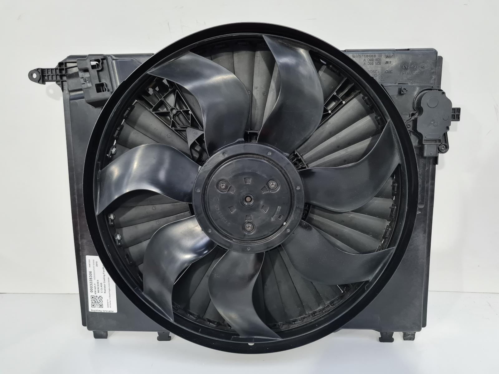 View Auto part Engine Cooling Motor Mercedes C Class 2016