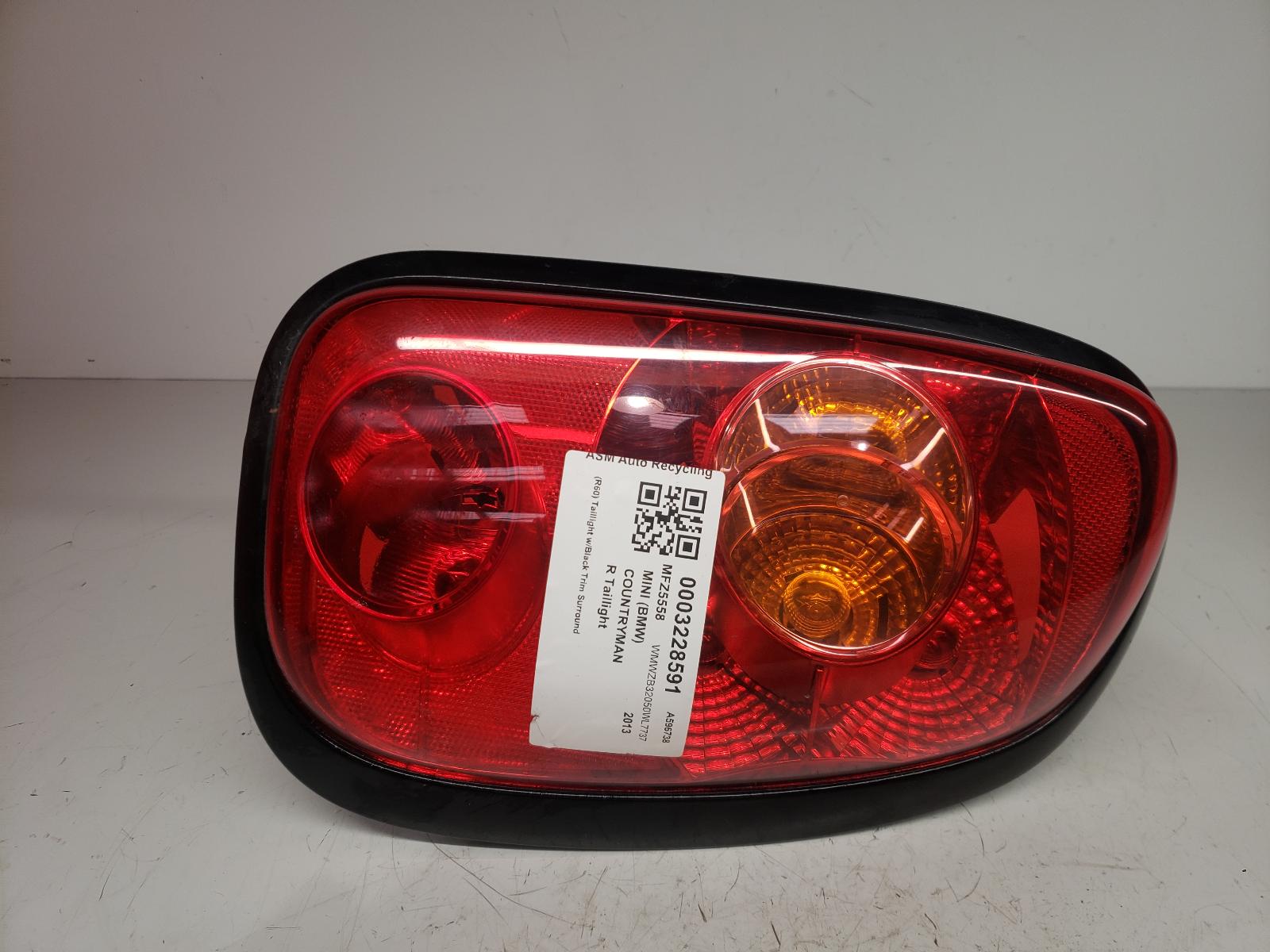 View Auto part R Taillight Mini (bmw) Countryman 2013