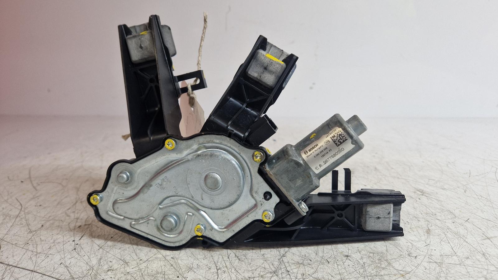View Auto part Wiper Motor Rear Peugeot 308 2015