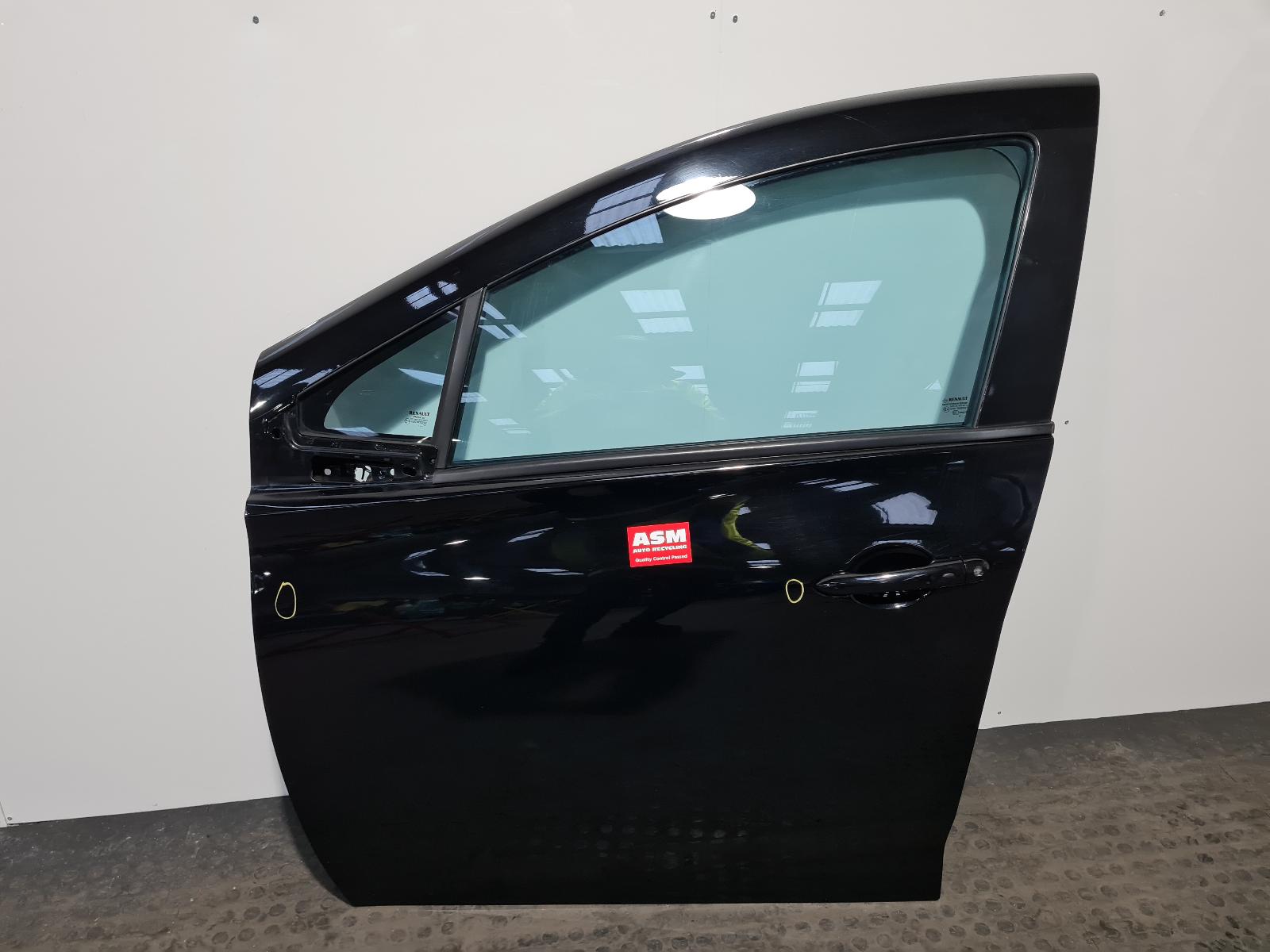 View Auto part L Front Door Renault Zoe 2014