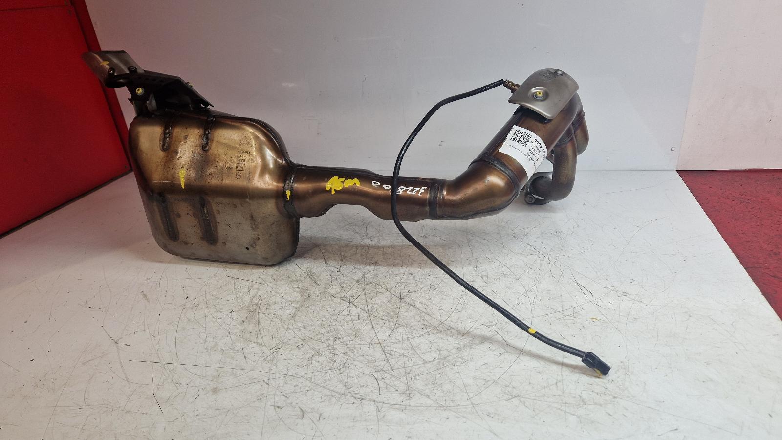 View Auto part Exhaust Manifold Yamaha Yzf R7 2025
