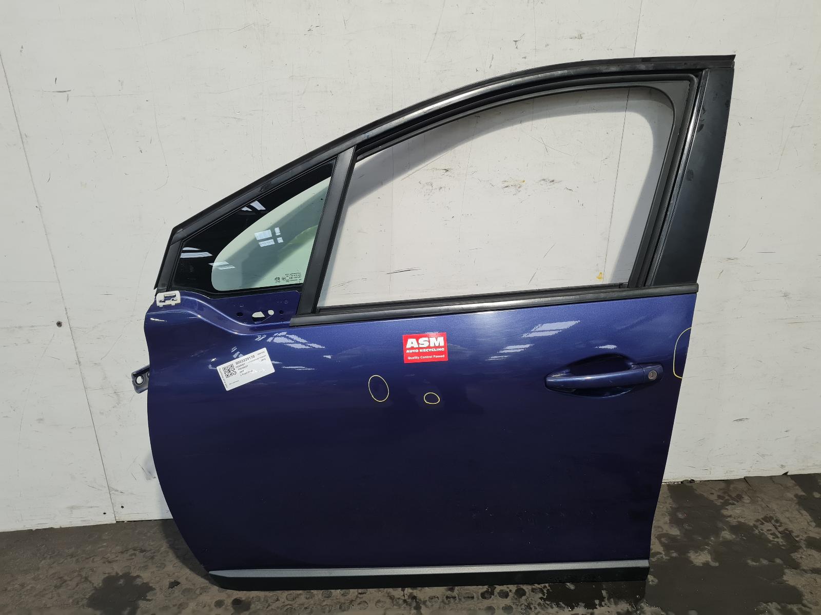 View Auto part L Front Door Peugeot 2008 2015