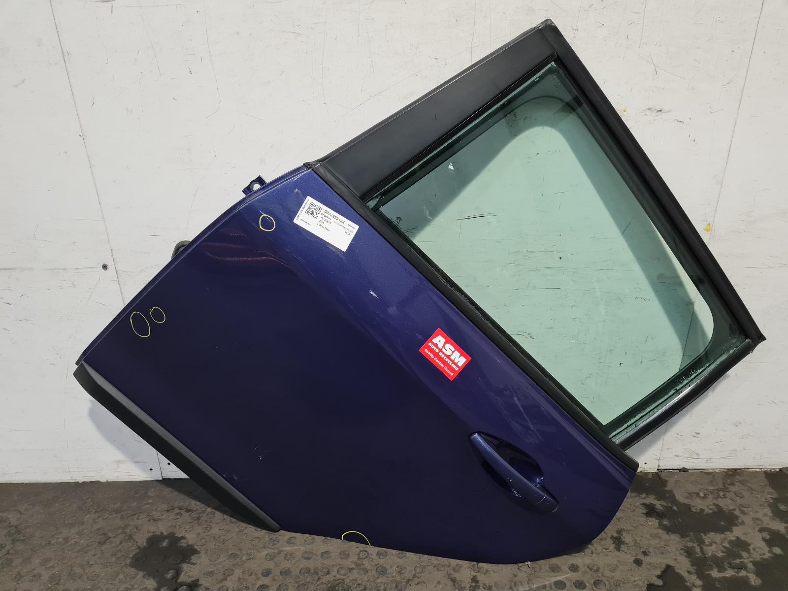 View Auto part L Rear Door Peugeot 2008 2015