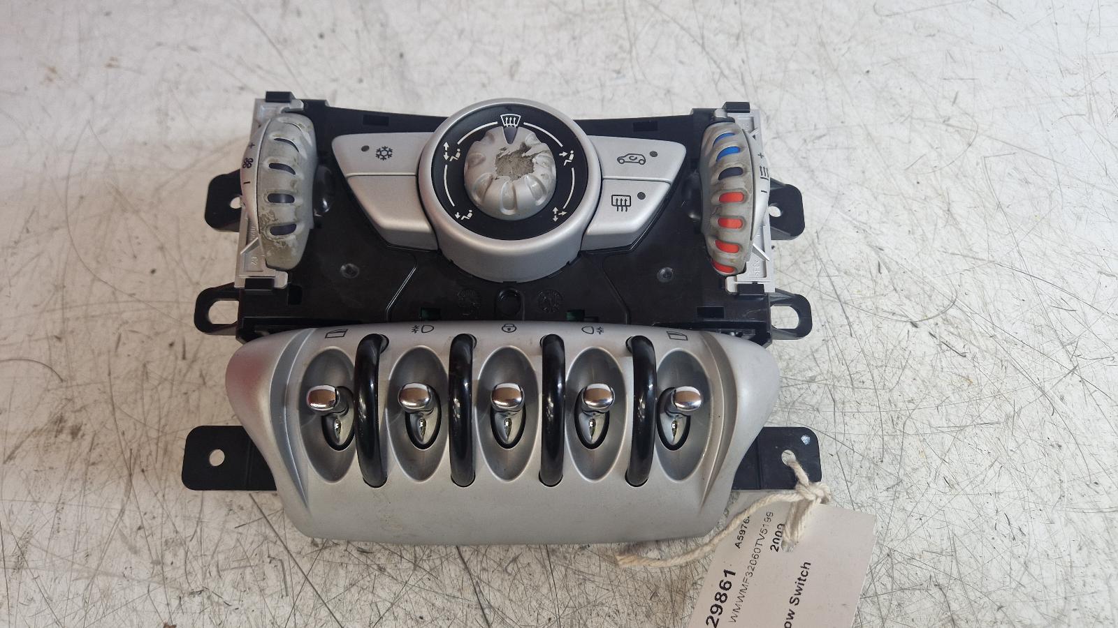View Auto part Heater/AC Controller Mini (bmw) Mini 2009