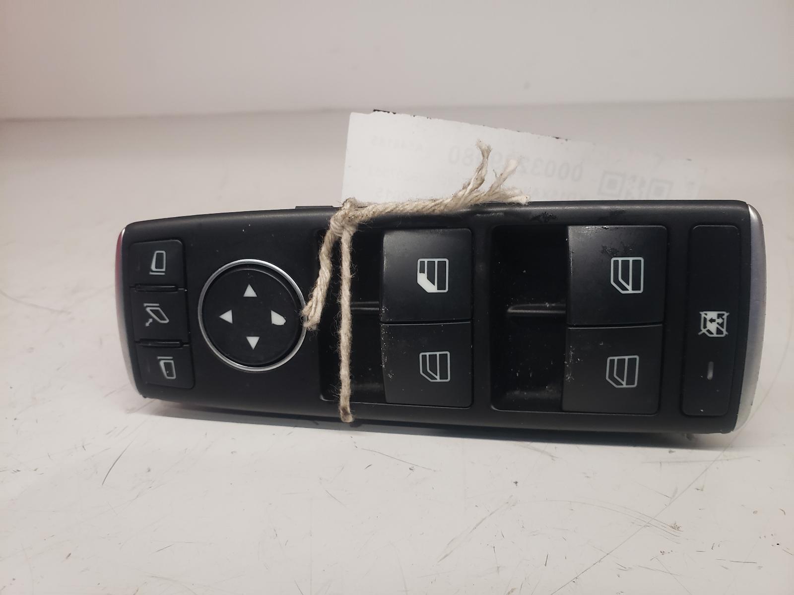 View Auto part Elect. Window Switch Mercedes E Class 2015