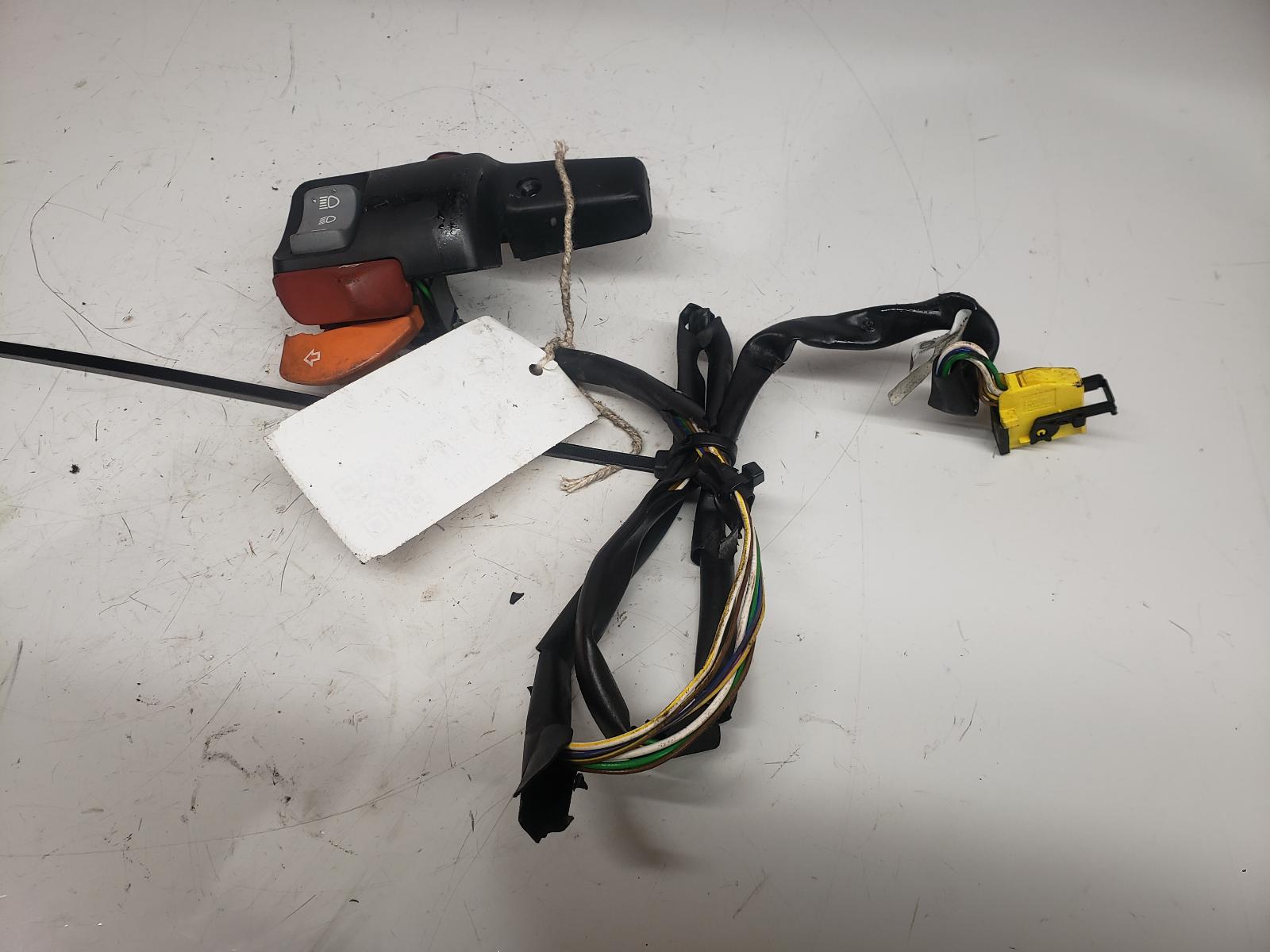 View Auto part LH Switch Gear Bmw R 1100 S 1999