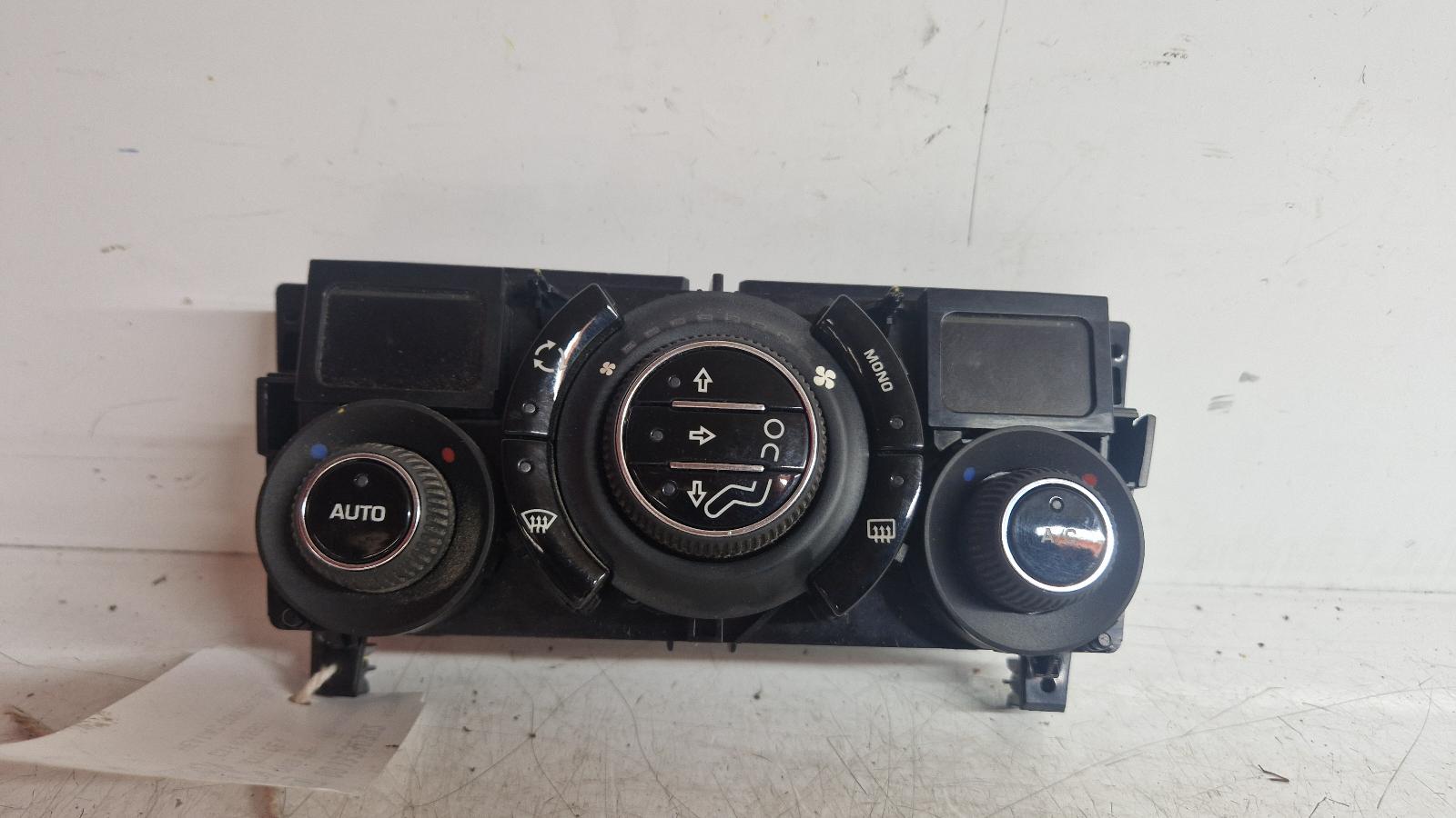 View Auto part Heater/AC Controller Citroen C3 Picasso 2010