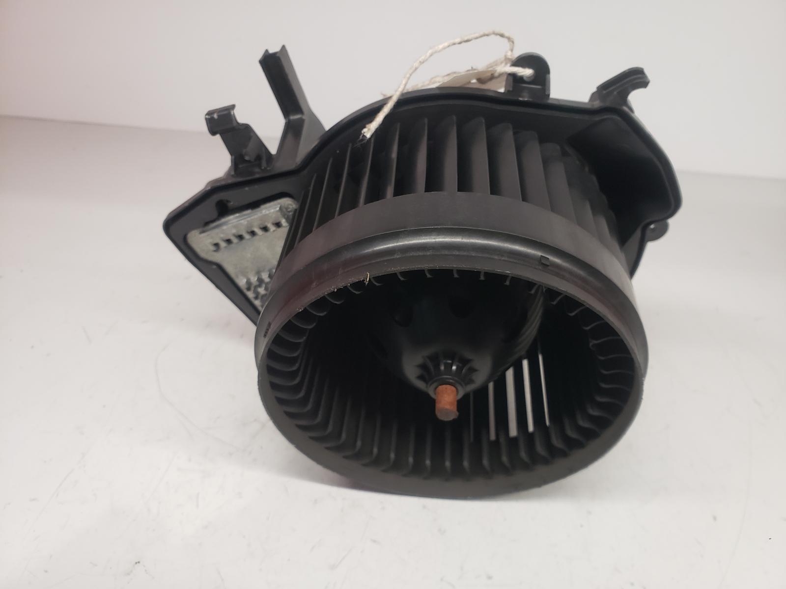 View Auto part Heater Motor/Assembly Mercedes Clk 2006