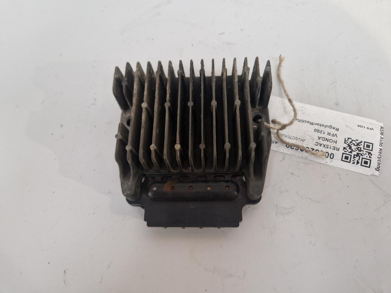 View Auto part Regulator/Rectifier Honda Vfr 1200 2015