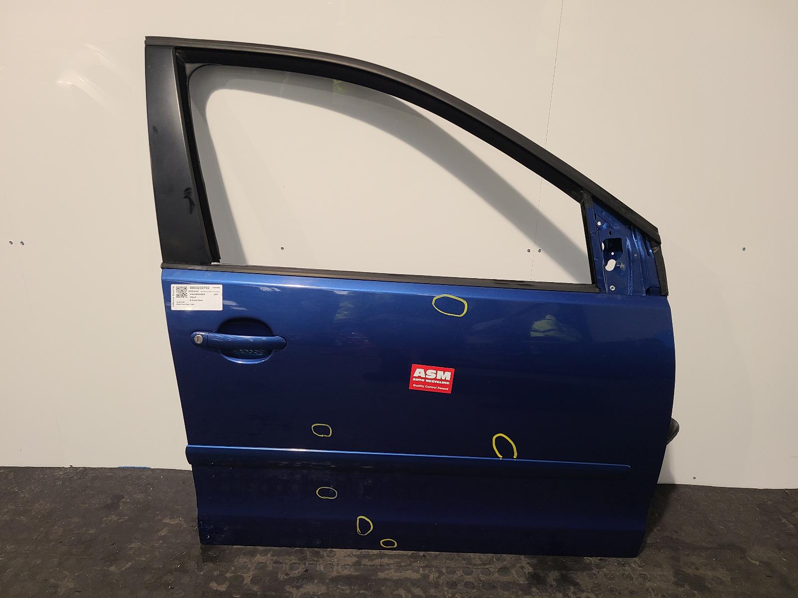 View Auto part R Front Door Volkswagen Polo 2007