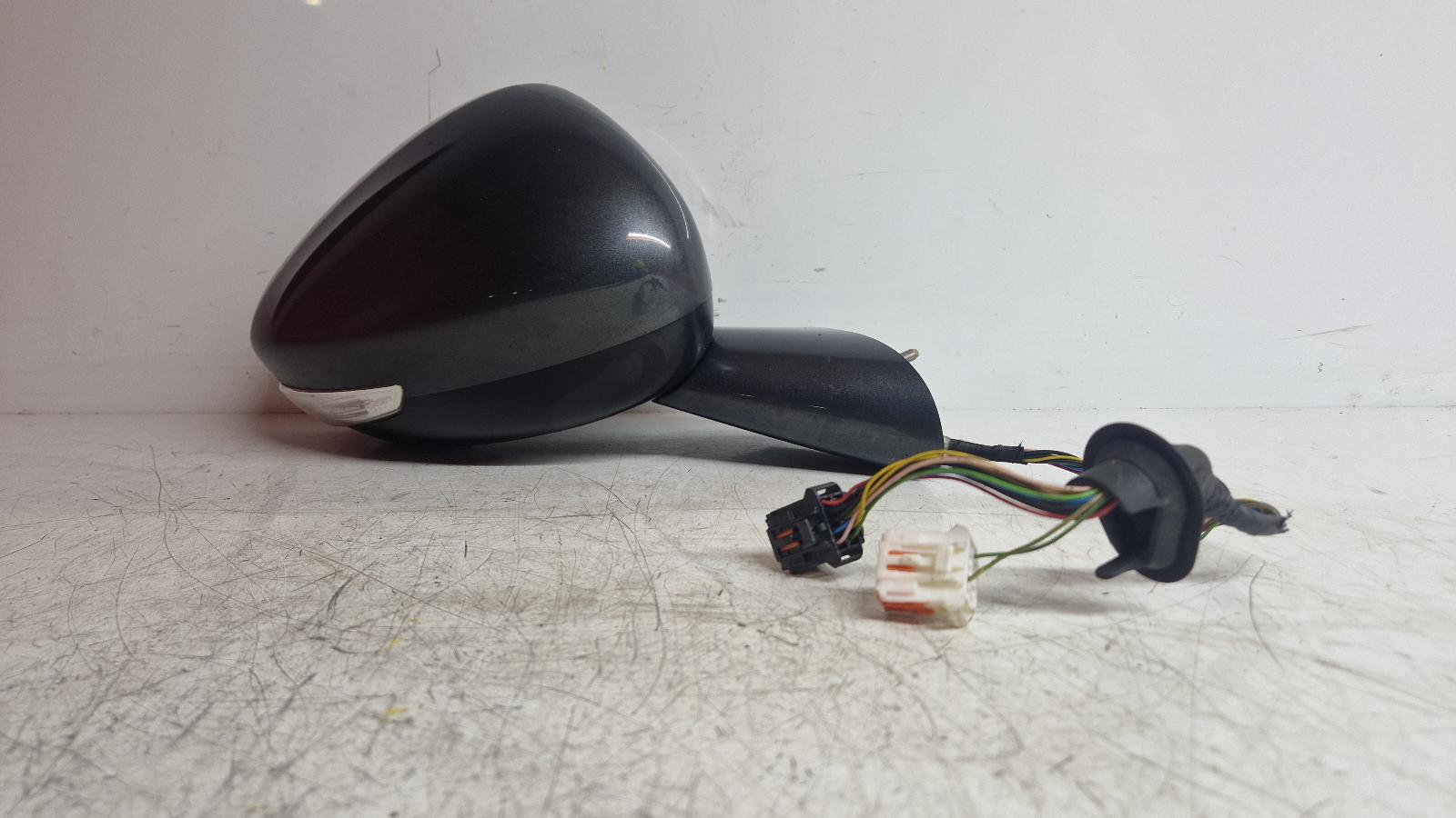 View Auto part R Door Mirror Citroen C4 Picasso 2013