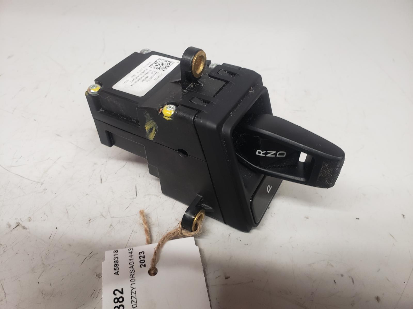 View Auto part Gear Stick/Shifter Porsche Taycan 2023