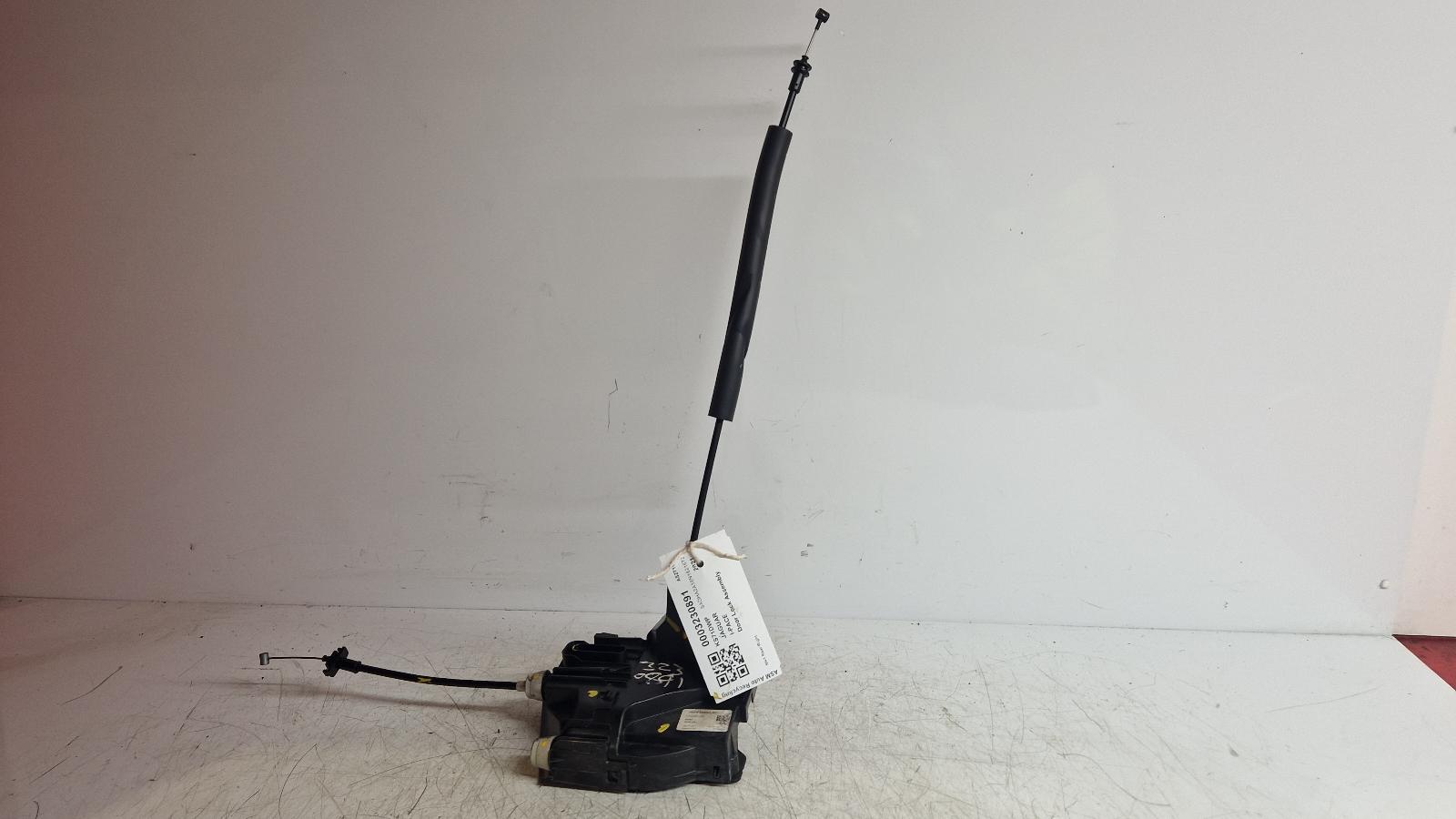 View Auto part Door Lock Assembly Jaguar I-pace 2021