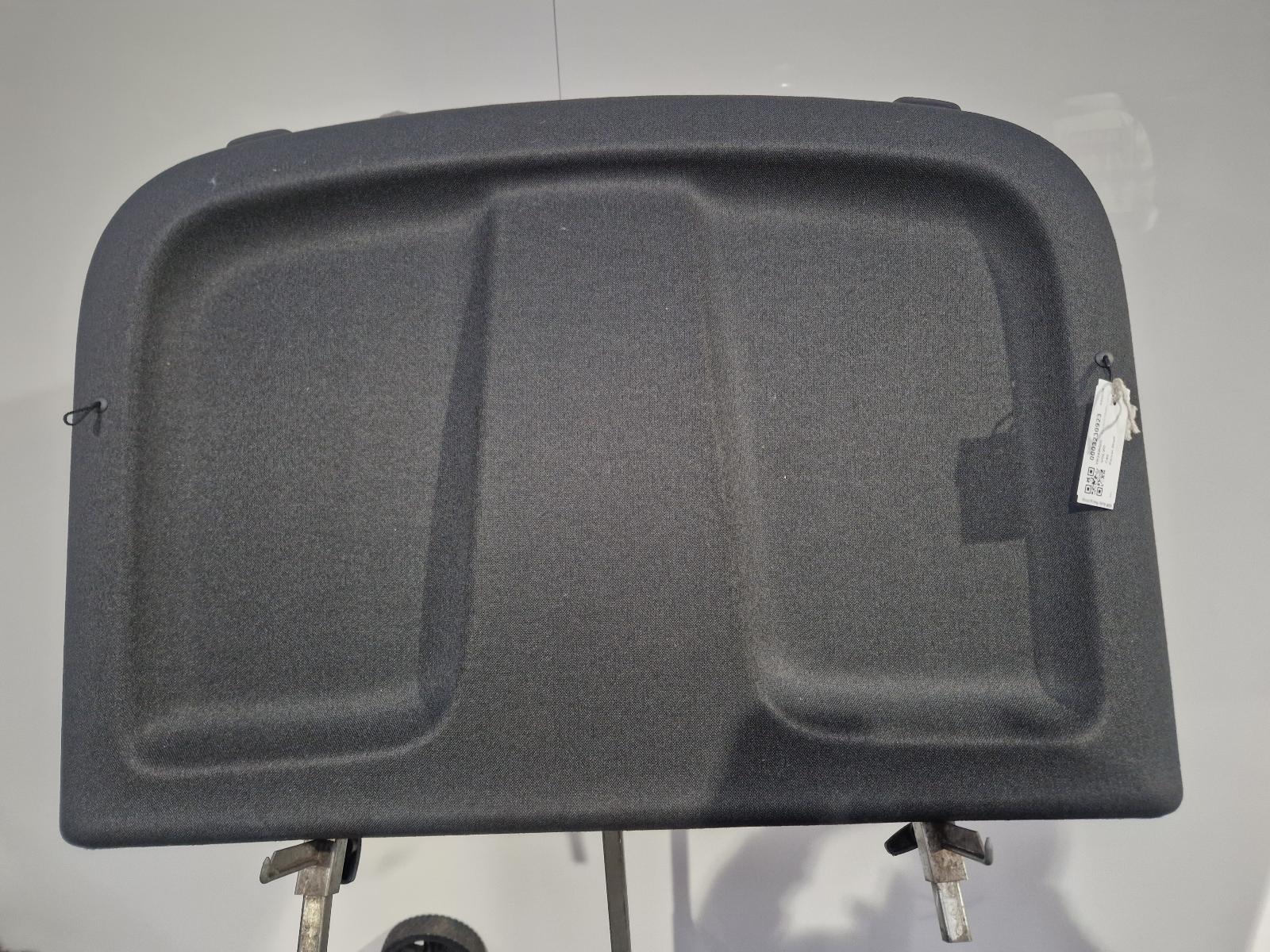 View Auto part Parcel Shelf Volvo C40 2024
