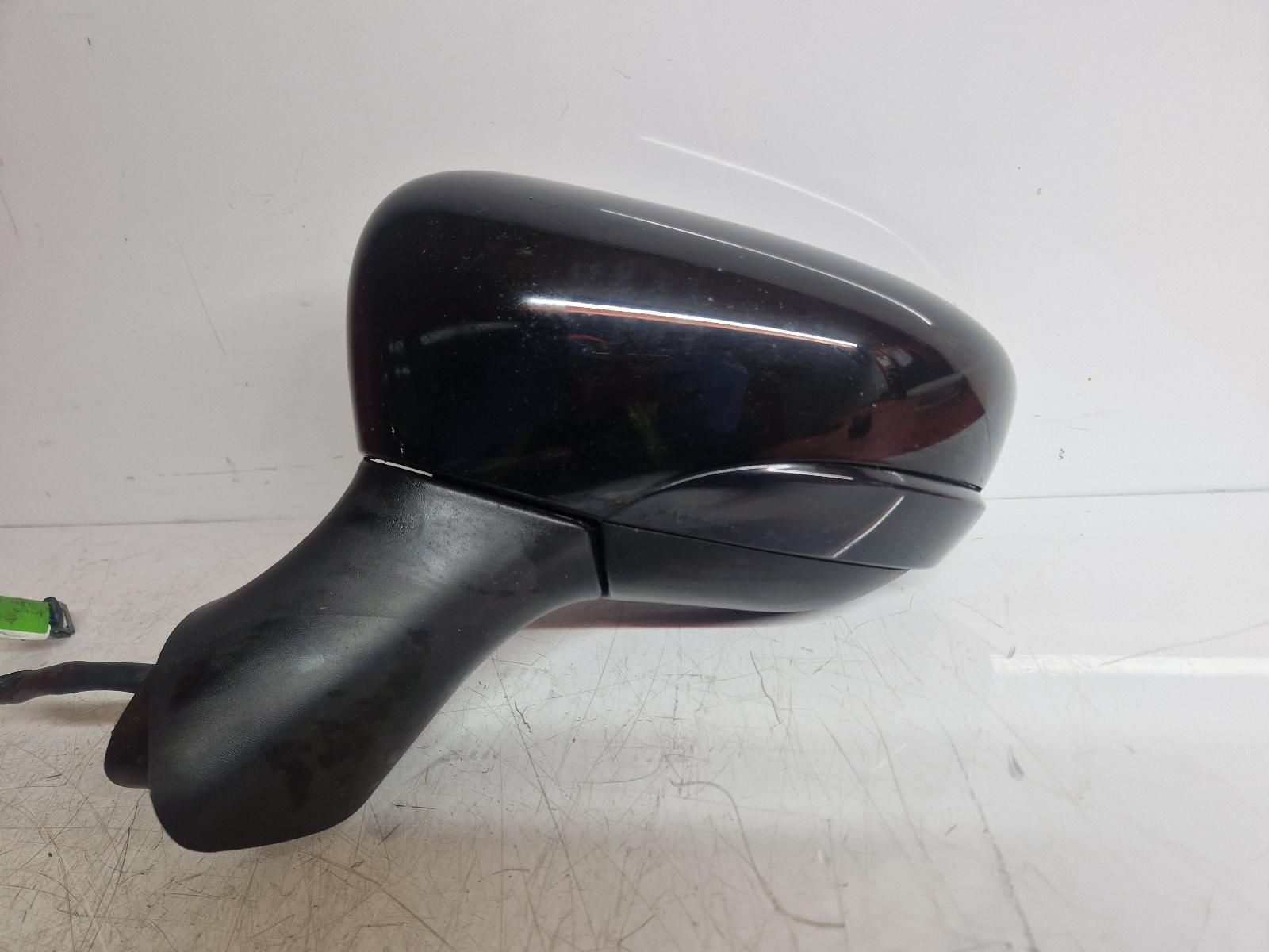 View Auto part L Door Mirror Renault Clio 2015
