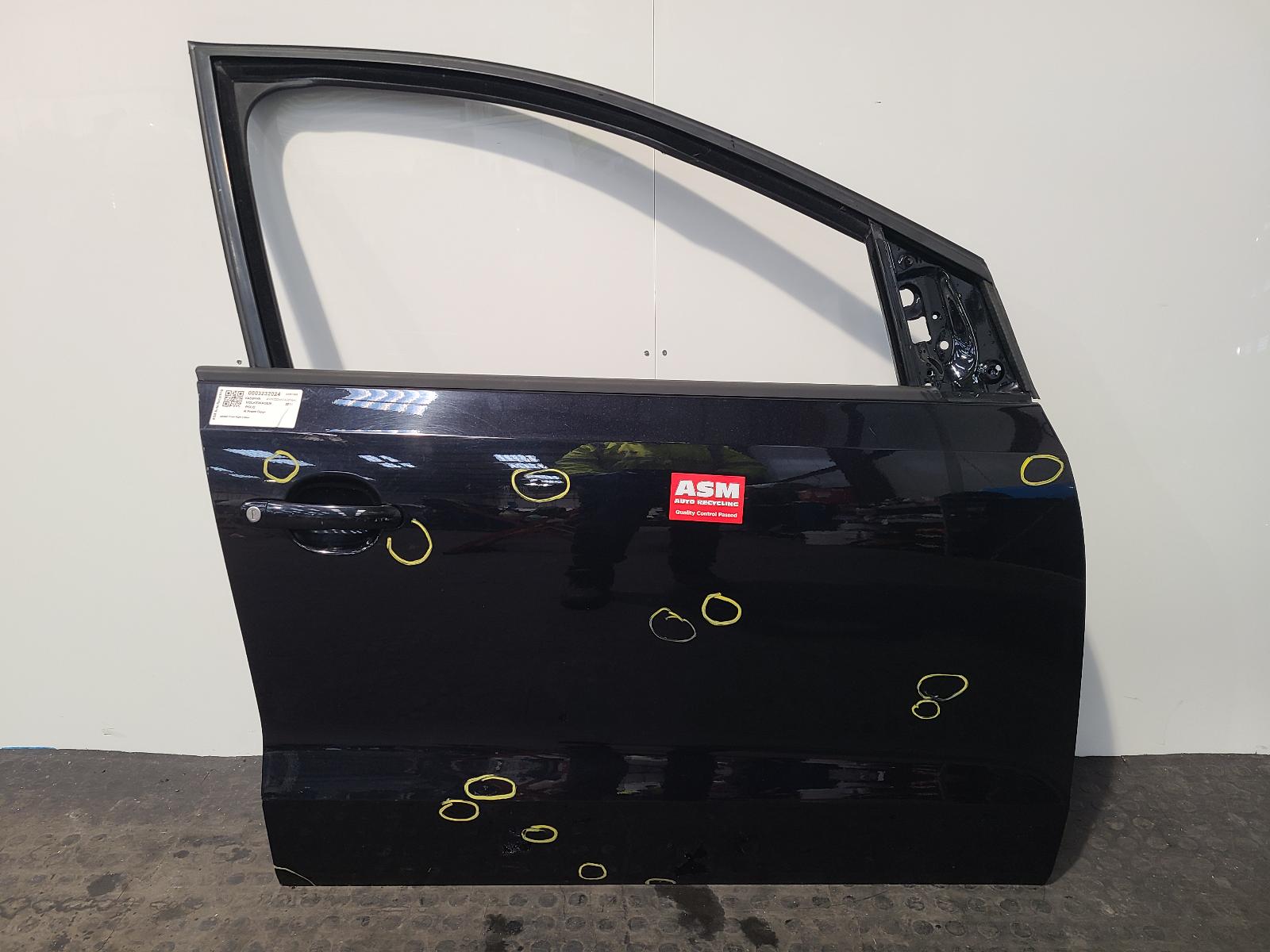 View Auto part R Front Door Volkswagen Polo 2010