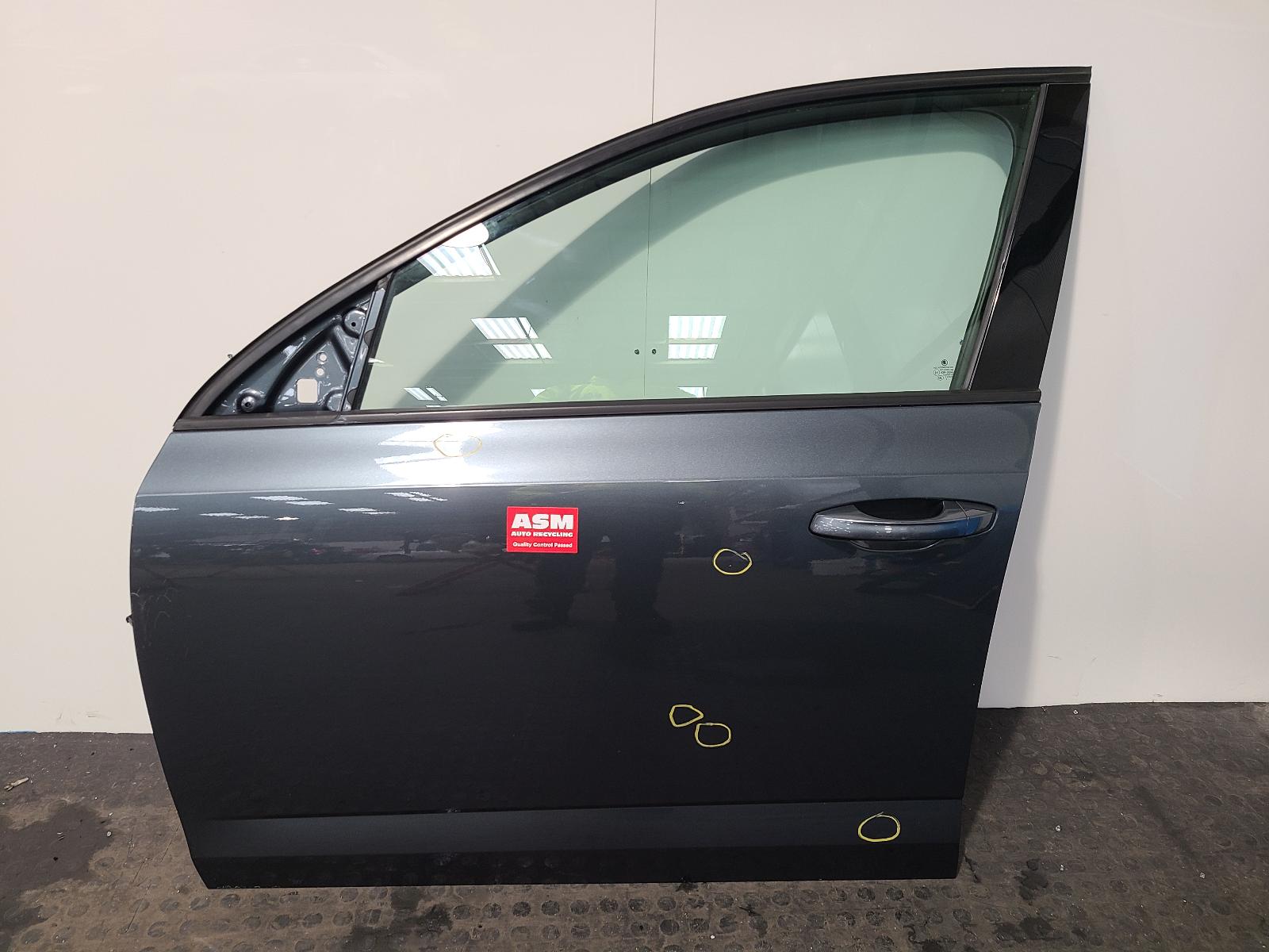 View Auto part L Front Door Skoda Octavia 2018