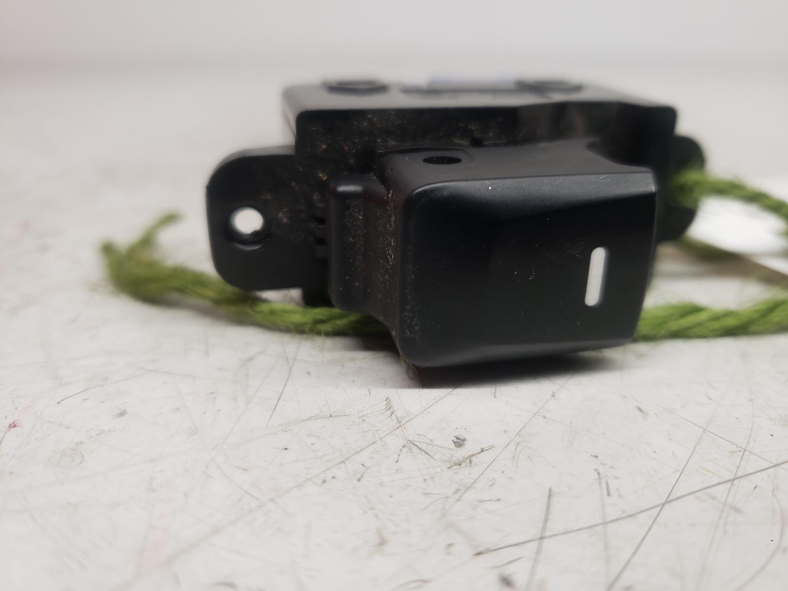 View Auto part Elect. Window Switch Kia Rio 2011