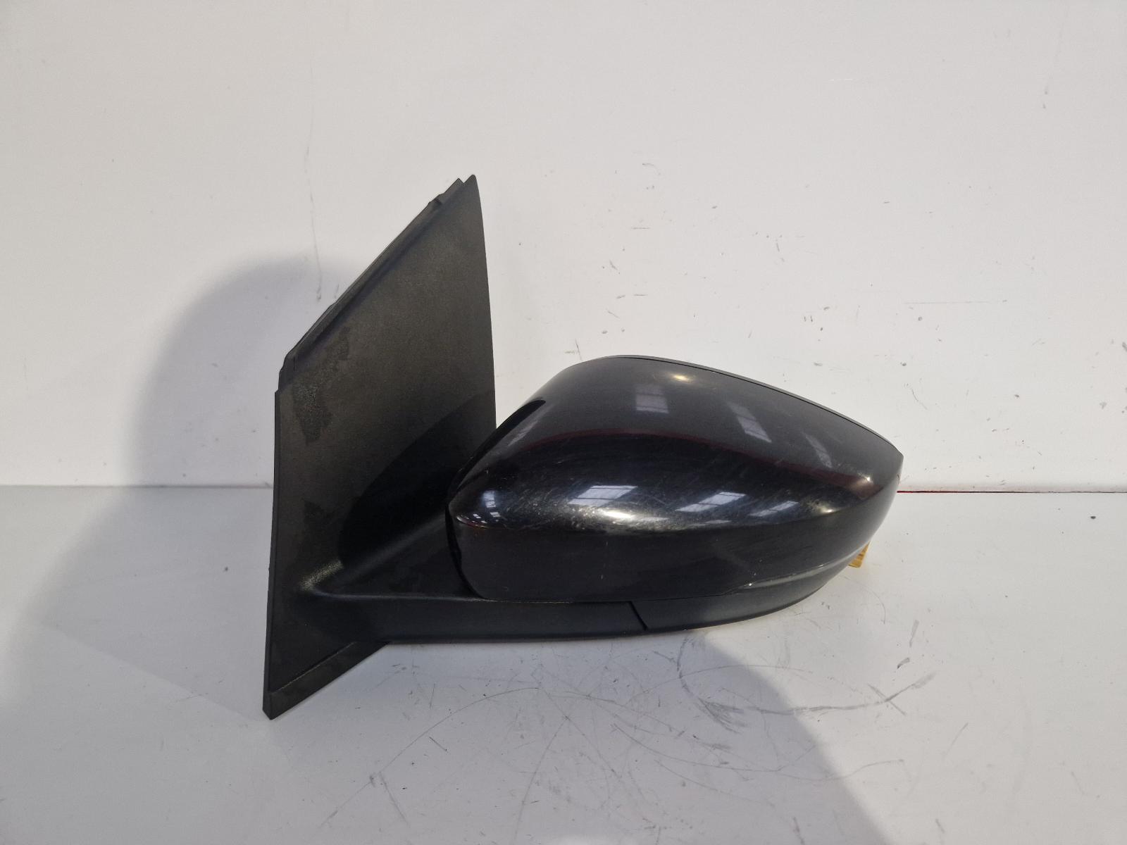 View Auto part L Door Mirror Volkswagen Polo 2010