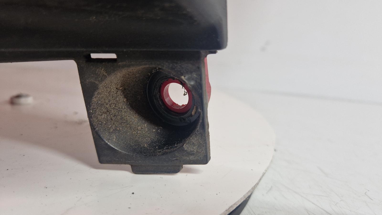 View Auto part L Taillight Peugeot 5008 2011