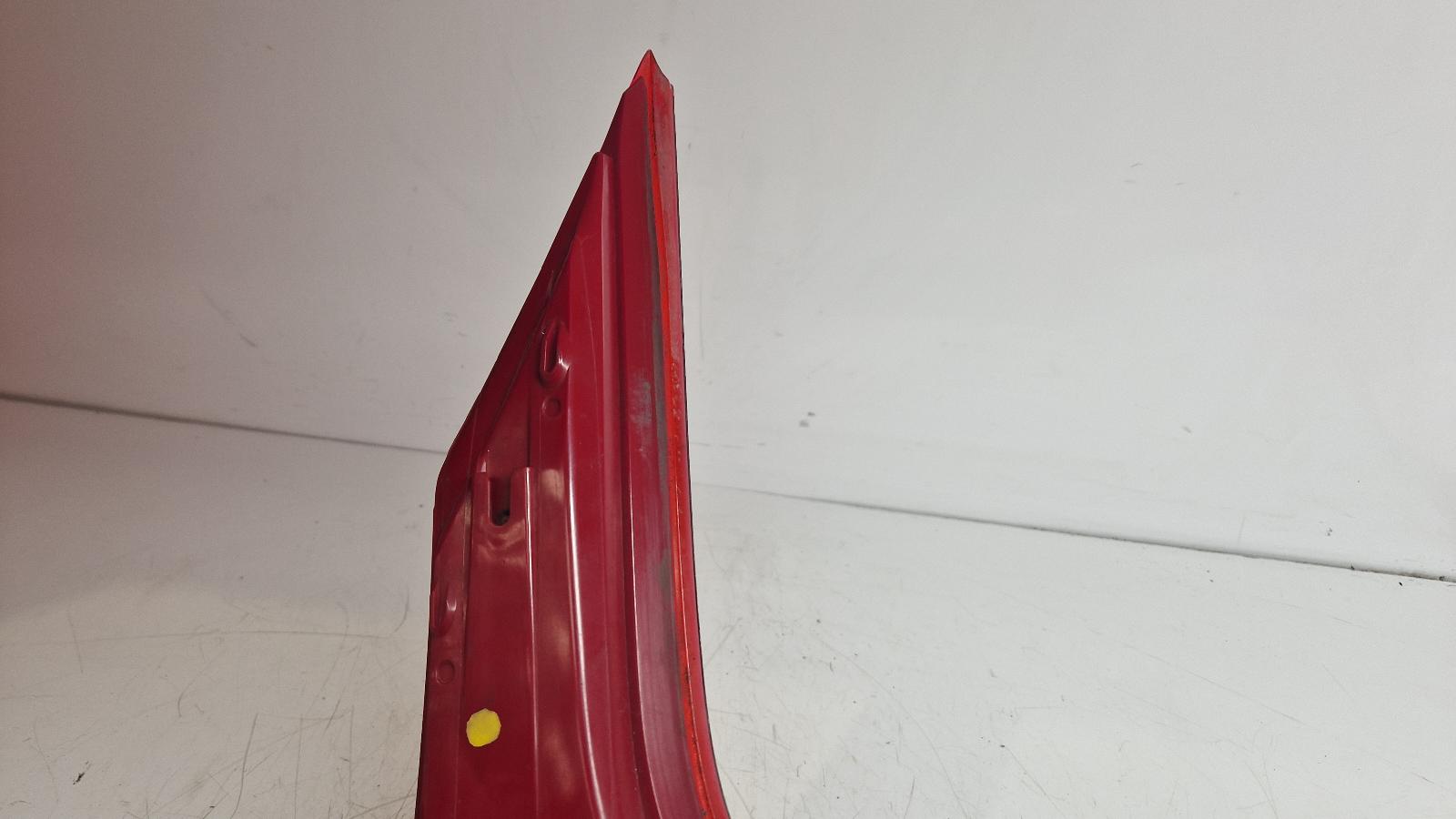 View Auto part L Taillight Peugeot 5008 2011