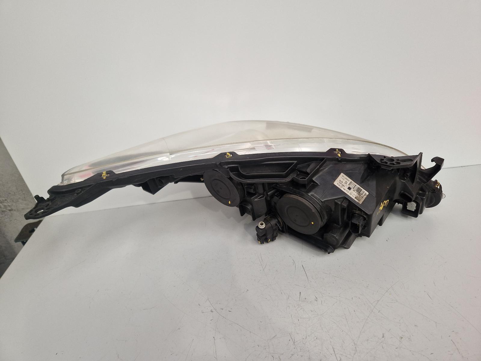 View Auto part L Headlamp Peugeot 5008 2011