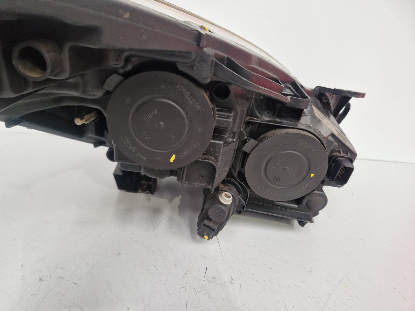 View Auto part L Headlamp Peugeot 5008 2011
