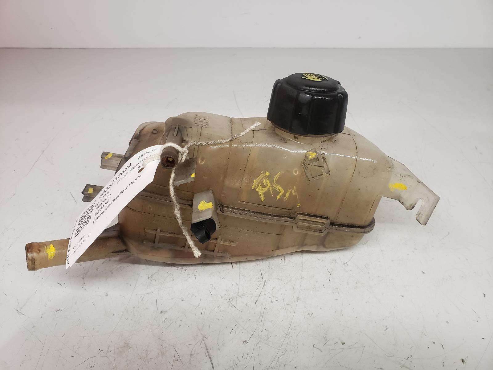View Auto part Overflow Bottle Renault Megane 2011
