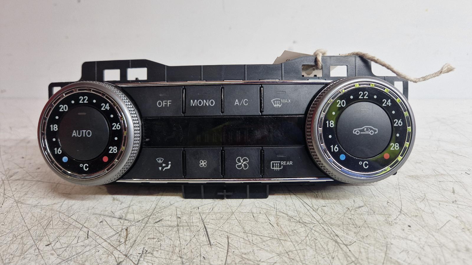 View Auto part Heater/AC Controller Mercedes C Class 2008