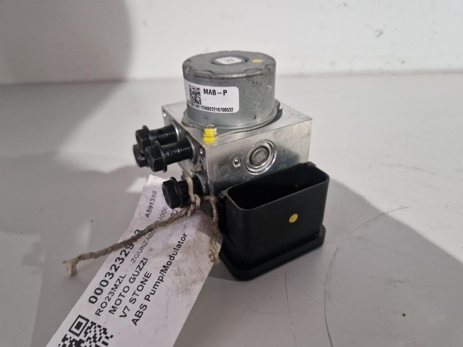 View Auto part ABS Pump/Modulator Moto Guzzi V7 Stone 2023