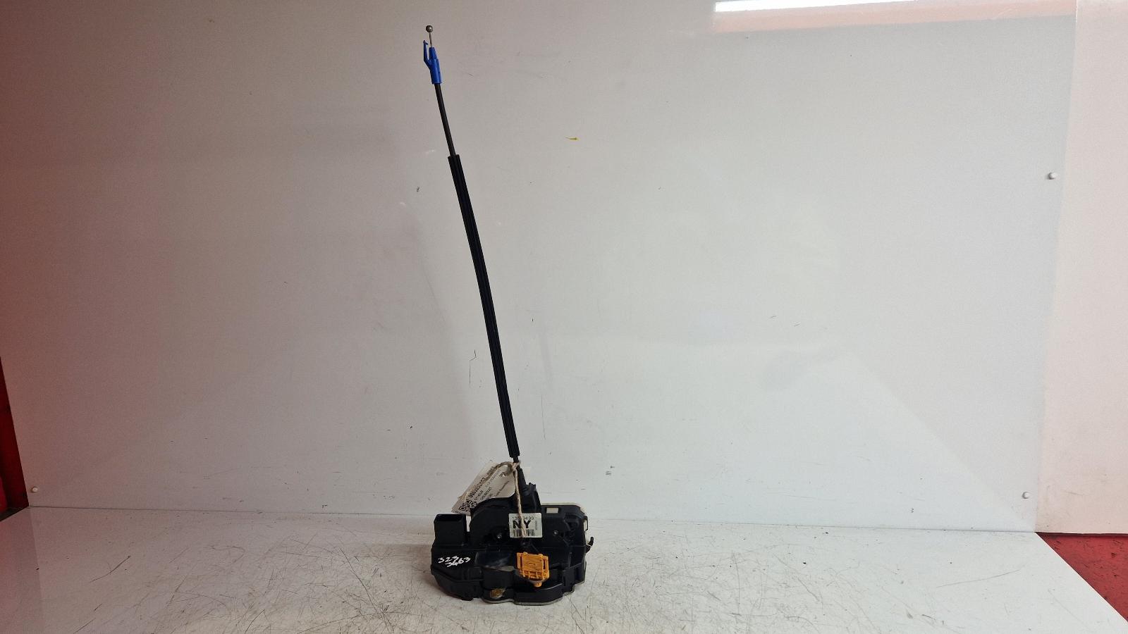 View Auto part Door Lock Assembly Chevrolet Cruze 2014