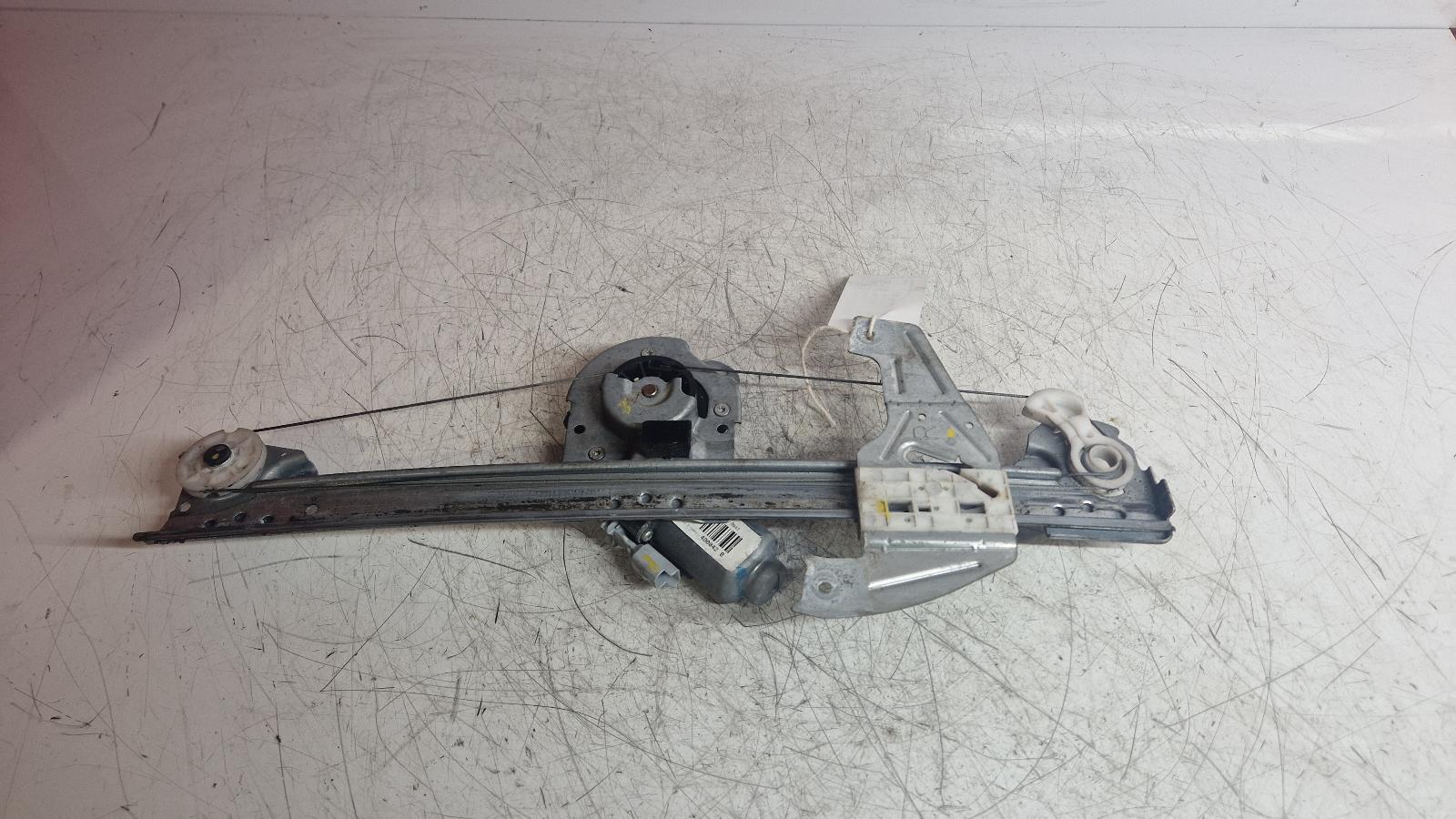 View Auto part RF Window Regulator Peugeot 107 2006
