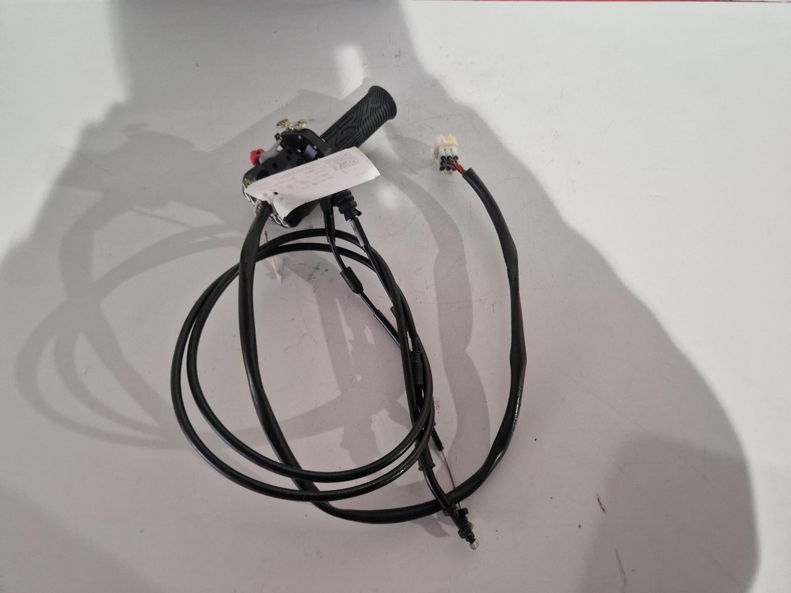 View Auto part RH Switch Gear Benelli Trk 702 2023